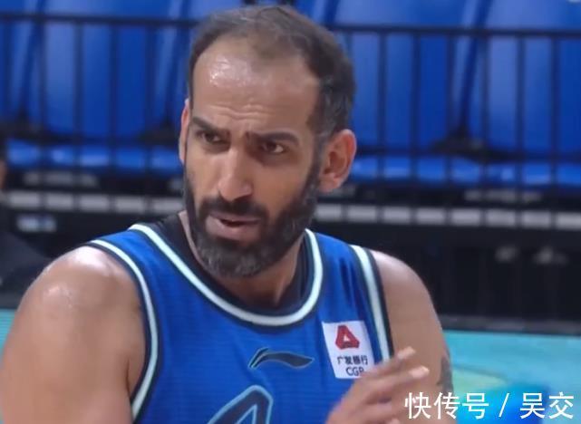 四川队|110-76!CBA无悬念一战!卫冕冠军4连胜走出低谷,朱芳雨场边犯困