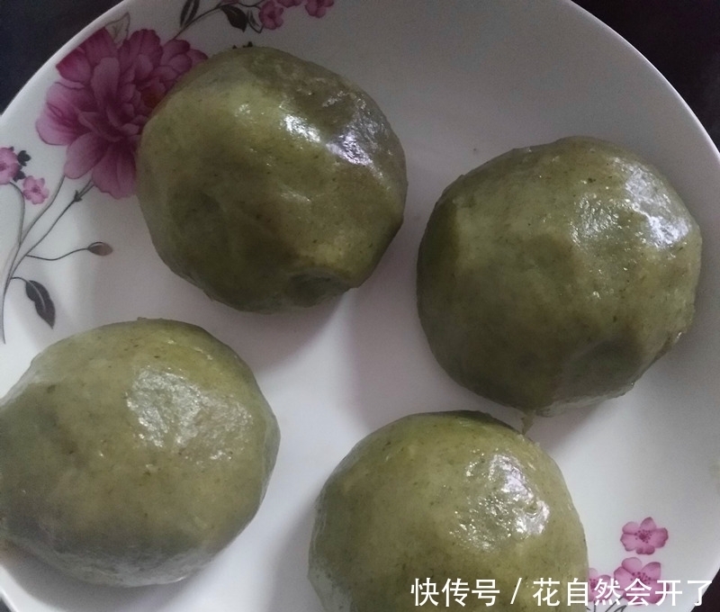 东北女孩晒家乡小吃在朋友圈火了,网友:看饿了,求蹭饭!