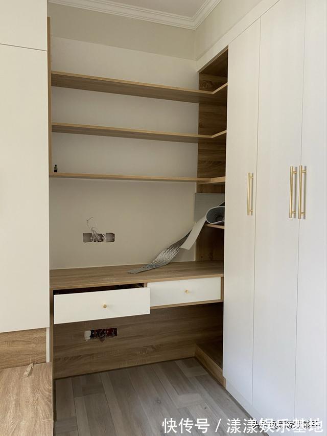 装修|越来越流行装修不做吊顶，不做电视墙，看她家，全屋极简又耐看