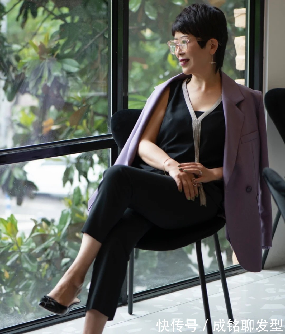 梅姨|62岁的奶奶靠气质美得出众!服装搭配减龄又时尚,每一套都不简单