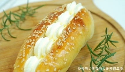 买面包时,这5种最好别买,又贵又没营养,不买的都是聪明人