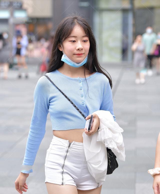 一字带|时髦个性的瑜伽裤显得优雅大气，彰显民国名媛风采，唯美俏皮