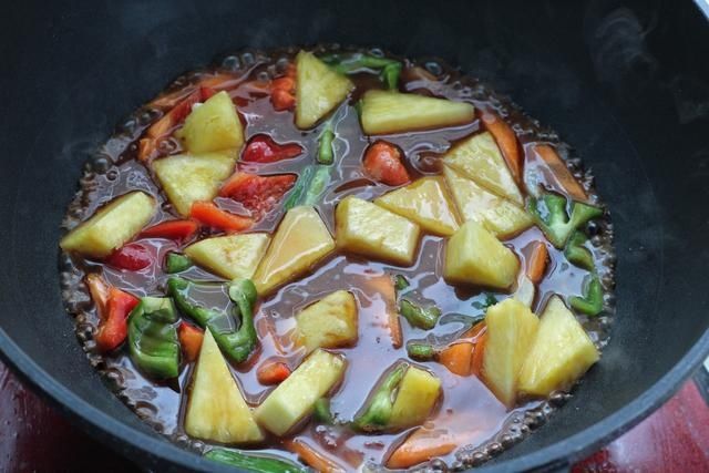 排骨|排骨这样做孩子多盛一碗饭，酸甜开胃香喷喷，比外面饭店的还好吃