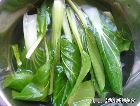 早餐我就爱菜团子,蒸一蒸10分钟出锅,热量低还耐饿,香软好吃