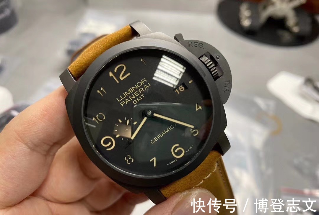 bb满大街的卡地亚蓝气球告诉你为什么这么多人选择复刻表