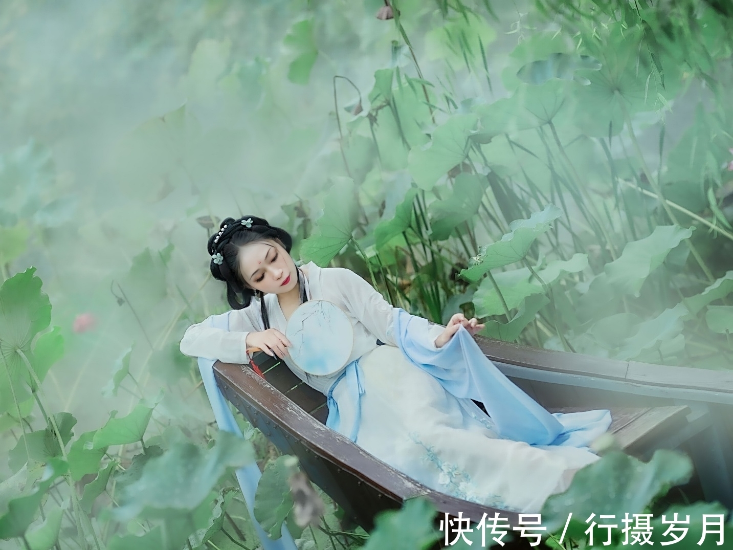 忧伤&将所有的欢喜与忧伤,都写进无序的诗行