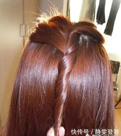 扎发 2款简单的长发发型扎法,让你瞬间变得美丽动人