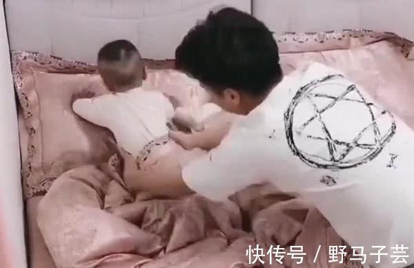 奶爸|超级奶爸哄三胞胎宝宝睡觉,最后直接撂挑子,网友:累并快乐着!