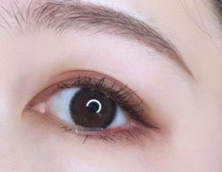 塔罗占卜:选出你最喜欢的一只眼睛,测目前有几个人暗恋你!