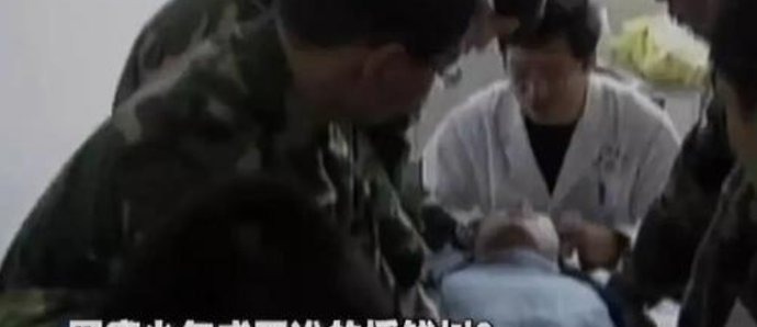 马化腾|某音博主跪求马化腾马云把游戏关掉，哭喊跪拜，难道真的有用吗