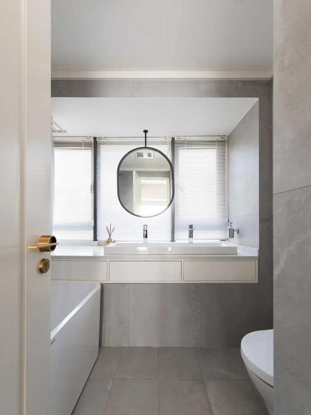 黄铜色|她家130平的新房，满足了我对家的一切期待，全屋干净利落超有品