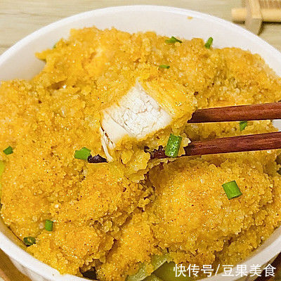 这道低卡健康粉蒸鸡胸肉简单快手，超下饭