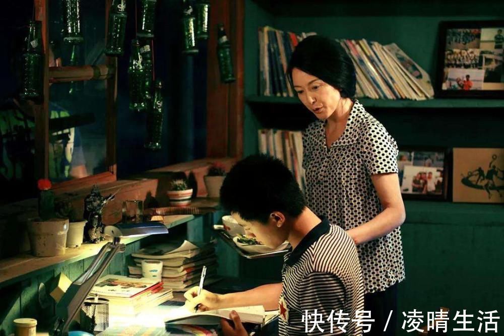 好奇心|调查发现:小时候有4个特征的孩子,大多是潜在学霸,家长要重视