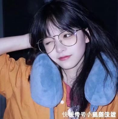 脸型|初中生喜欢戴“圆框眼镜”00后要注意，这“3种人”戴起来贼丑