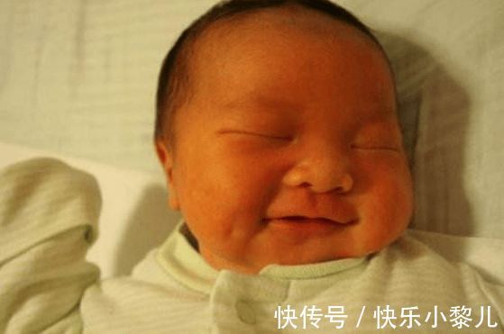 三个月|照顾三个月内的宝宝,要做好四个方面,助力宝宝成长,爸妈不受罪