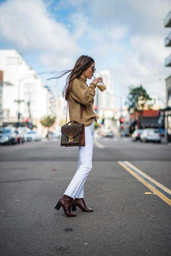 街拍:春季白色牛仔裤,能演绎出多少种风格?