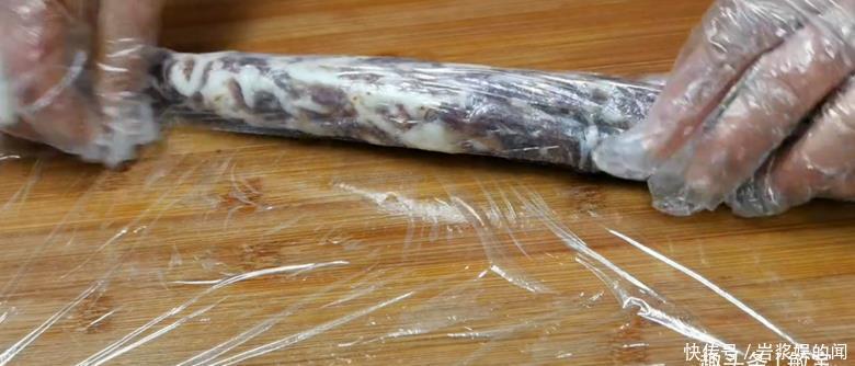 春节后,吃不完的香肠别放冰箱,分享2个小窍门,放一年都新鲜