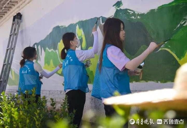 美术学院|山师美院学子下乡绘出“家文化”,助力美丽乡村建设