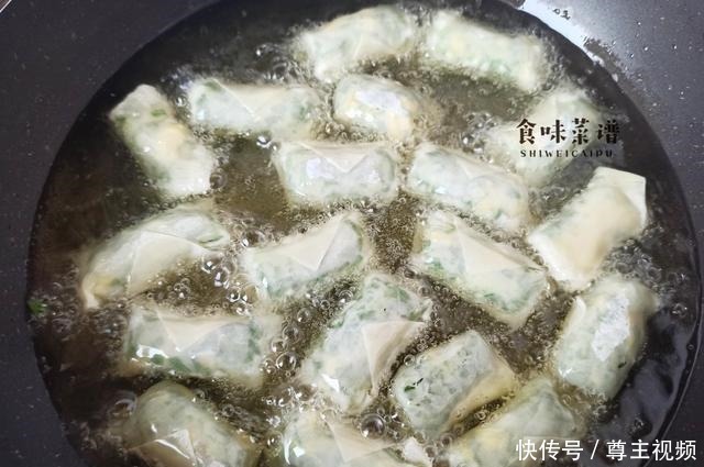 搅拌均匀|懒人春卷的做法,不和面,也不揉面,5分钟出锅,外酥里嫩又解馋
