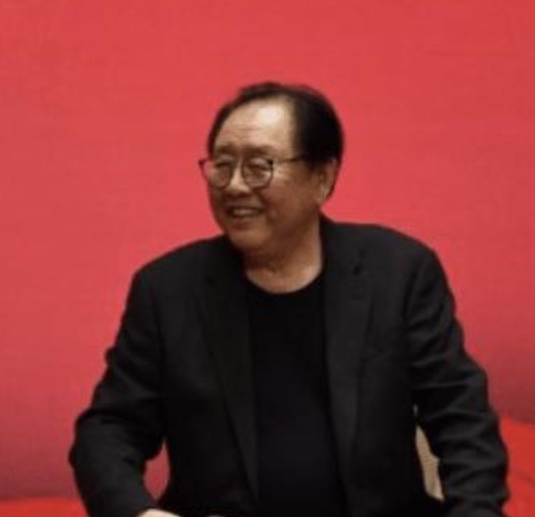 猪八戒$猪八戒现已74岁，与“嫦娥”恩爱多年，如今儿子也事业有成