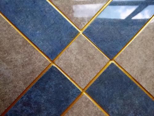 美纹纸|瓷砖不要直接做美缝,清洗工作不能忽视,清理干净才有好效果