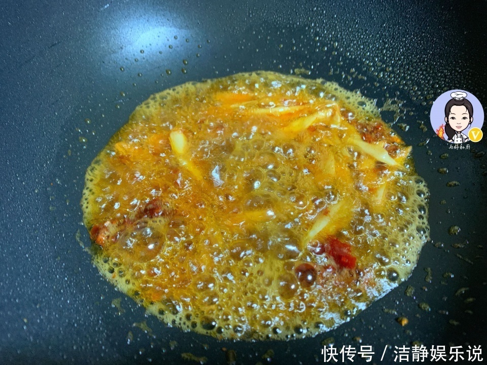  入味|牛肉一炒就老教你1个窍门，保准牛肉又嫩又滑，还特入味！