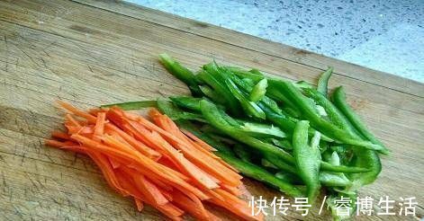 豆芽菜|挂面别再只是做汤面了，同事这样做，我一次吃了2大碗