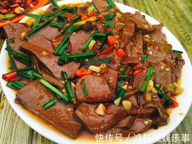 解馋|教你营养美味的辣椒炒鸭血,解馋过瘾超下饭,挑食的孩子都吃撑了