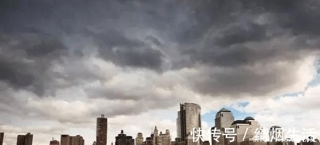 房价|30年前日本房价崩盘,那些“没买”房子的人,最后怎么样了?