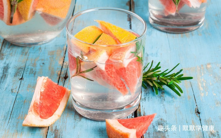 黄帝内经|老中医送你3个养生秘诀！夏天如何养心脾、祛暑湿、养阳气！