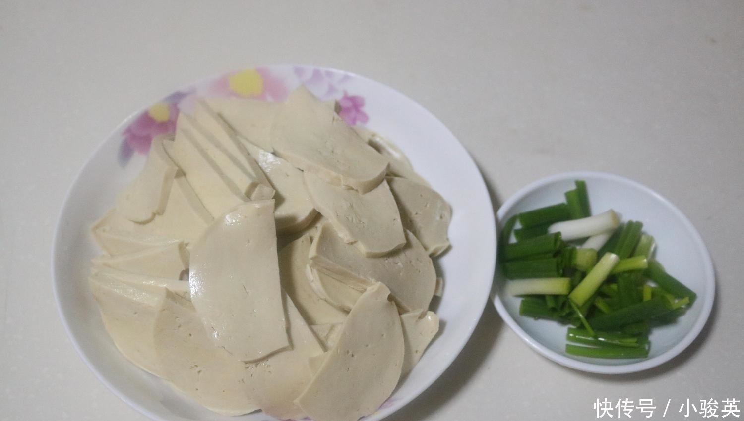 道菜|这道菜真好吃,补铁、补钙、增强免疫力,口感筋道,比肉更香