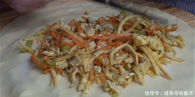 面片|玉米面这样做真好吃，一擀一煎，5分钟出锅，连吃一个月都不腻