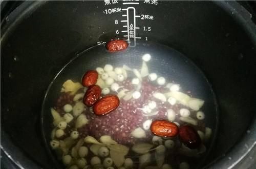 红豆|长期失眠,精神差?常喝它,一躺床就睡到天亮,无梦白天精神