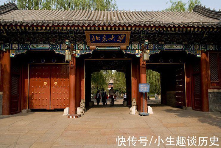 父母&北大硕士邓文庆:毕业出家为僧,父母苦劝无果,反倒一起搬入寺中