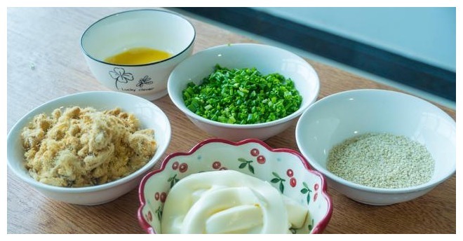 面包店最受欢迎的肉松面包卷，教你在家做，精确到克，新手也能做