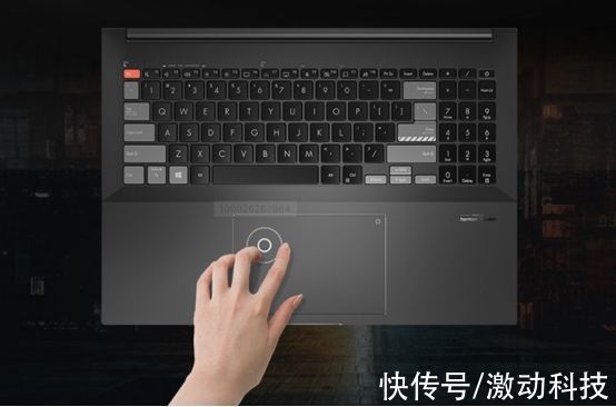 全能本|华硕灵耀Pro16 4K OLED屏，定义新商务全能本