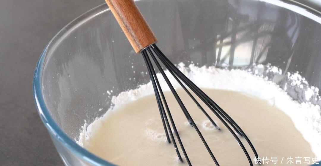 炒出香味|广东人的年味来源于糕点,口感软糯香润,这个芋头糕,你得尝尝