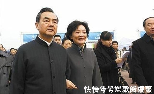 书法@外交名家王毅书法曝光太惊艳,笔墨敦雅温厚,无愧国际风云人物