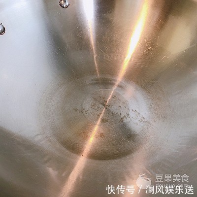 韭菜|本地人叫韭菜铺蛋