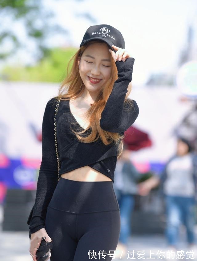 打底裤 打底裤的装扮青春个性穿着时髦又显瘦,更显年轻!