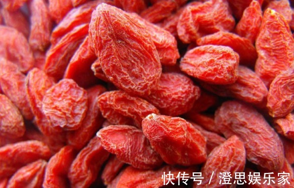 枸杞|枸杞有个“好搭档”,坚持喝3天,不仅补满肾气,肝脏也干净!