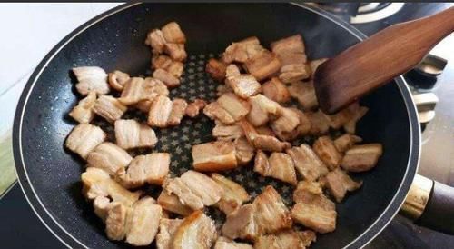 炒肉菜|炒菜30年大厨:不管炒什么菜,入锅前放点“它”,菜都会立刻入味