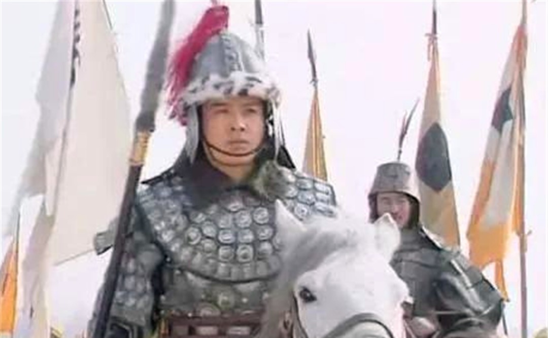 马超|曹洪名气远不如许褚,为何能够与马超恶战四十多个回合,救了曹操的老命?