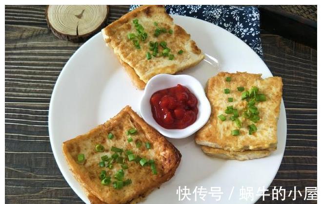 不粘锅|1块豆腐,1个鸡蛋,教你做好吃的煎豆腐,这样做豆腐不碎不粘锅