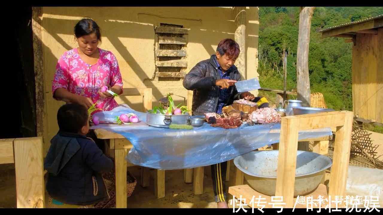 咖喱粉|尼泊尔兄弟家女儿长大了,引无数帅哥到家中玩,一起包猪肉饺子