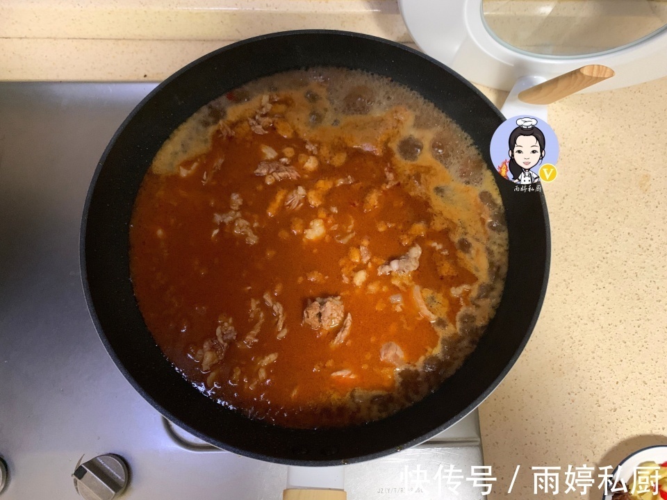 牛肉块|这2样菜一起炖太香了,开胃下饭,用来拌面也好吃,孩子也爱吃