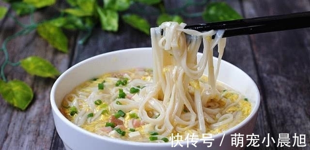 鸡蛋|这早餐一份不过5块钱,却是绝佳的“补脑餐”,我家孩子天天吃!