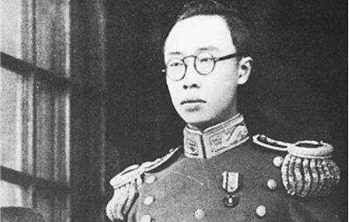 晚年|溥仪晚年在故宫遇到一老头,脸色瞬间变了,老头:别怕,不杀你