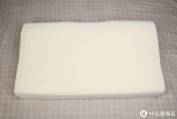 全方位守護睡眠，8H蝶形肩頸養護天然乳膠枕Ace