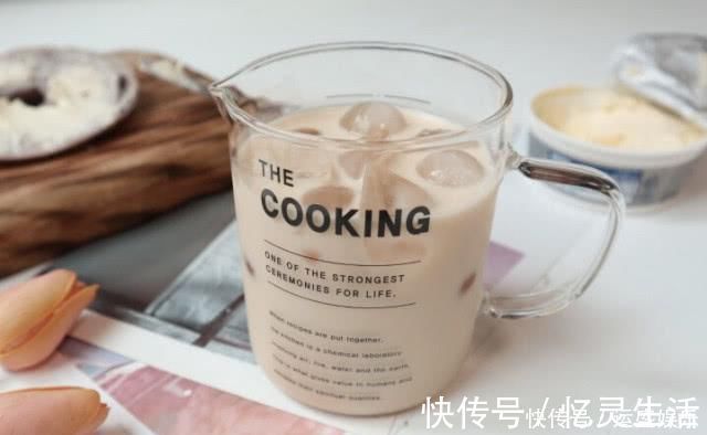奶茶|天热来杯冰镇奶茶吧,成本3块钱不到太省了比咖啡柔软,清爽